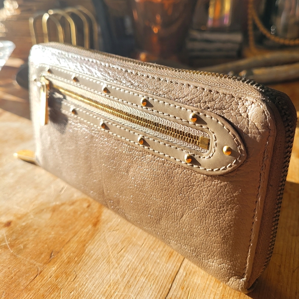 Louis Vuitton Long Zip Wallet